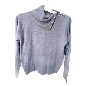 Vintage Gray Turtleneck with Pearls